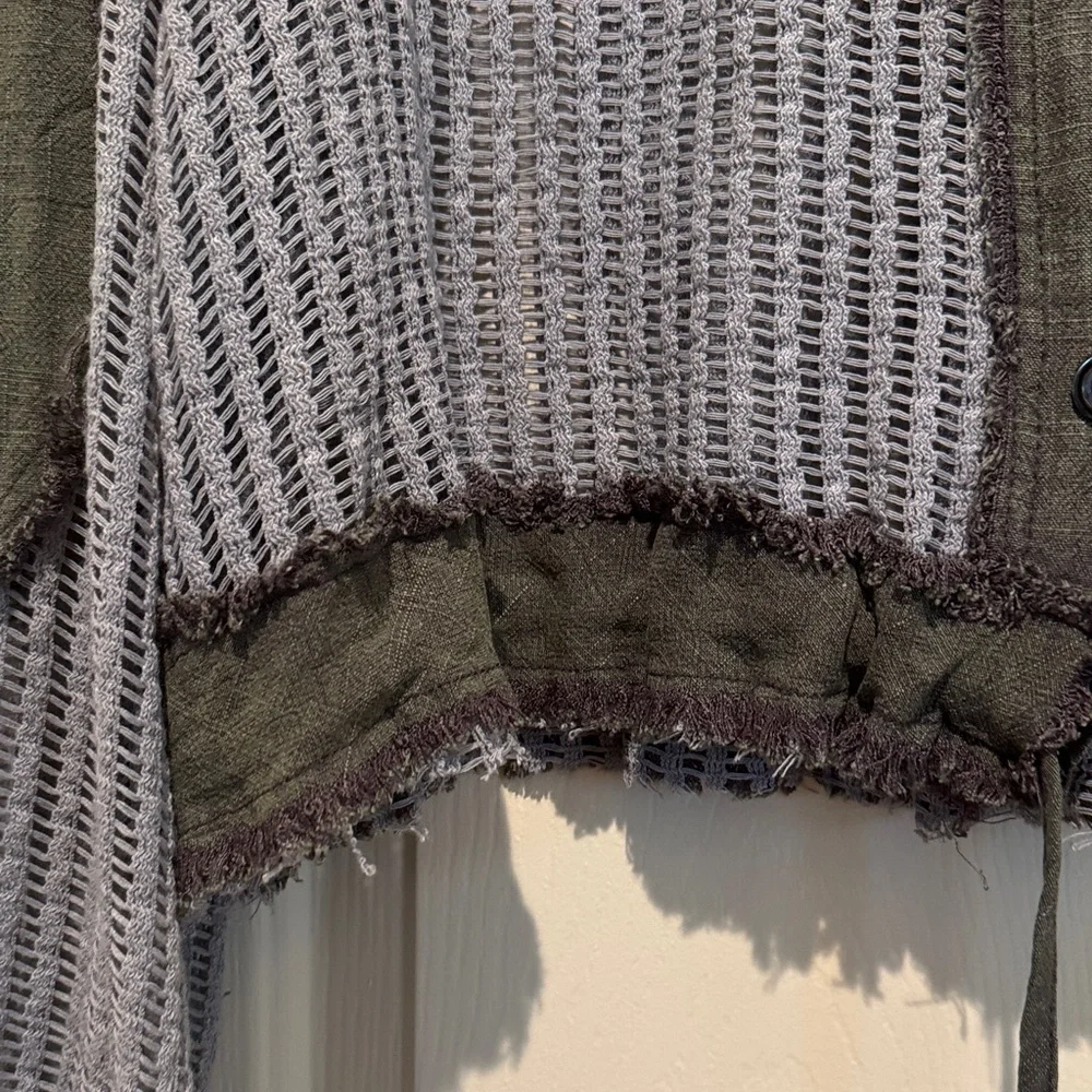 POL women’s Two-Tone crochet like Hooded Utility Jacket in Gray and Olive NWOT - Picture 12 of 16